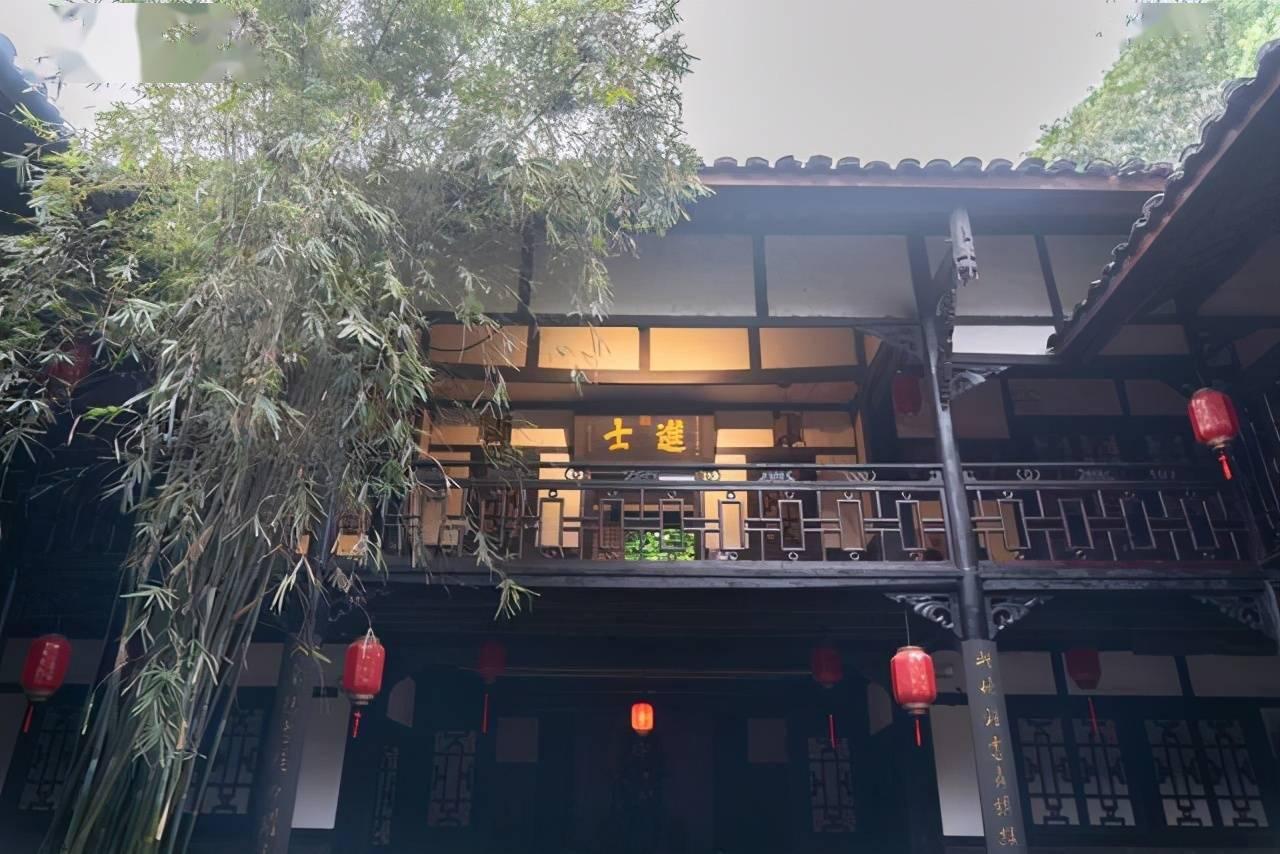 毁灭战士4